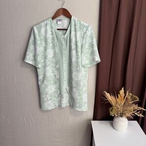 Vintage TanFJay Size S Mint Green Floral Faux 2 Piece Short Sleeve Top